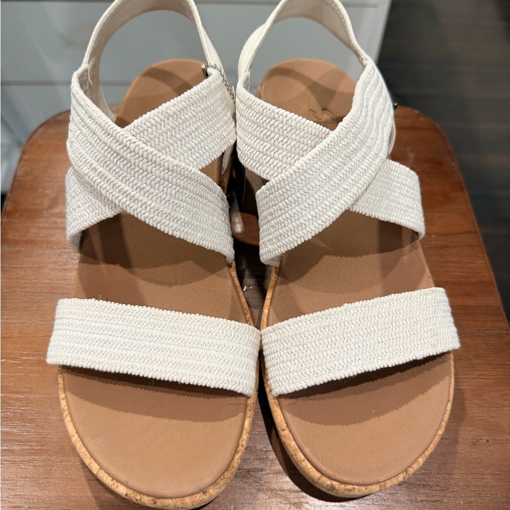Skechers Women's Tan and Cream Wedge Sandals - Picture 3 of 4